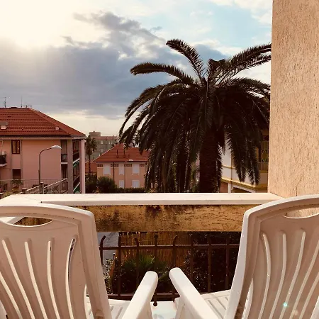 Lägenhet Casa Indipendente A 200 Metri Dal Mare