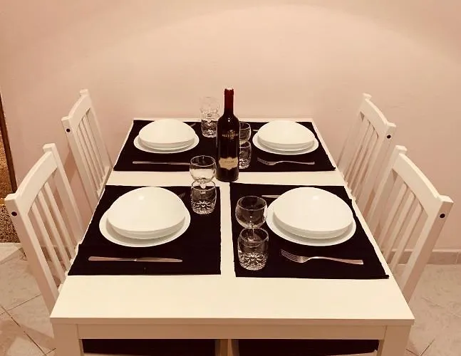 Casa Indipendente A 200 Metri Dal Mare