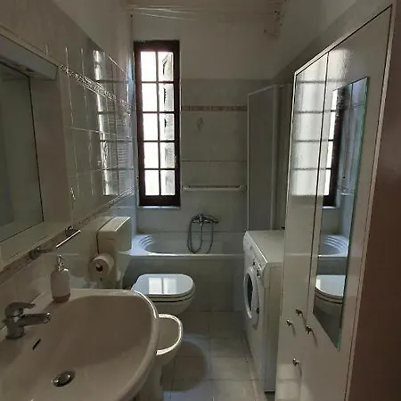 Casa Indipendente A 200 Metri Dal Mare فاراتسي